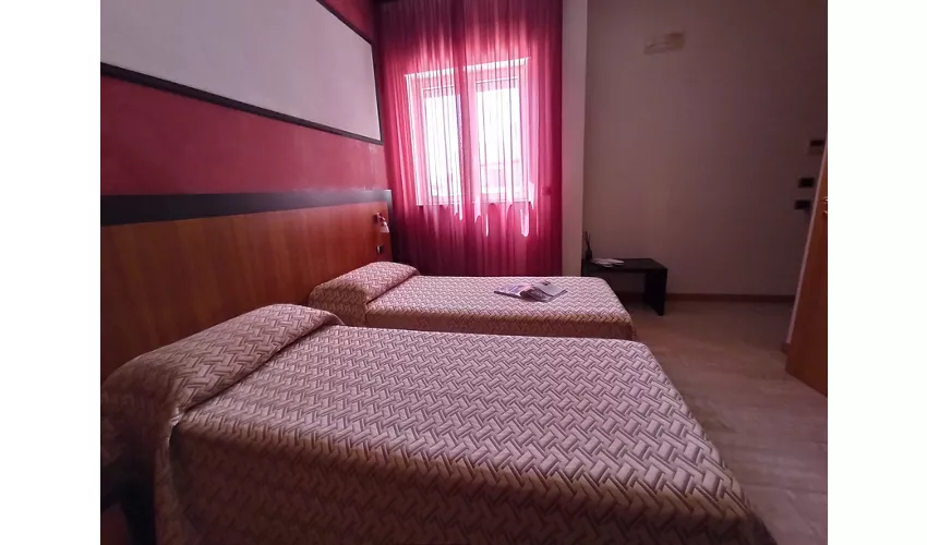 Naitendì - Hotel & Sala Ricevimenti