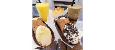 Cannoli & Co.