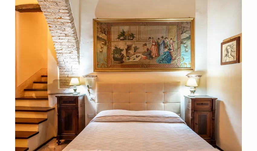 HOTEL TREVI