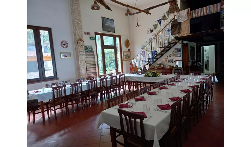 Società Cooperativa San Leo - Servizi per la ristorazione e per il turismo rurale ed escursionistico