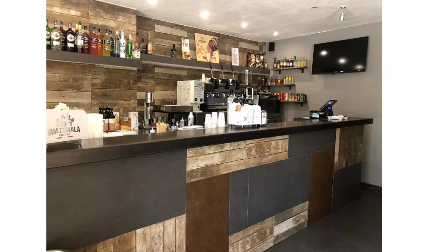 Cosmopolitan Coffee and Cocktail