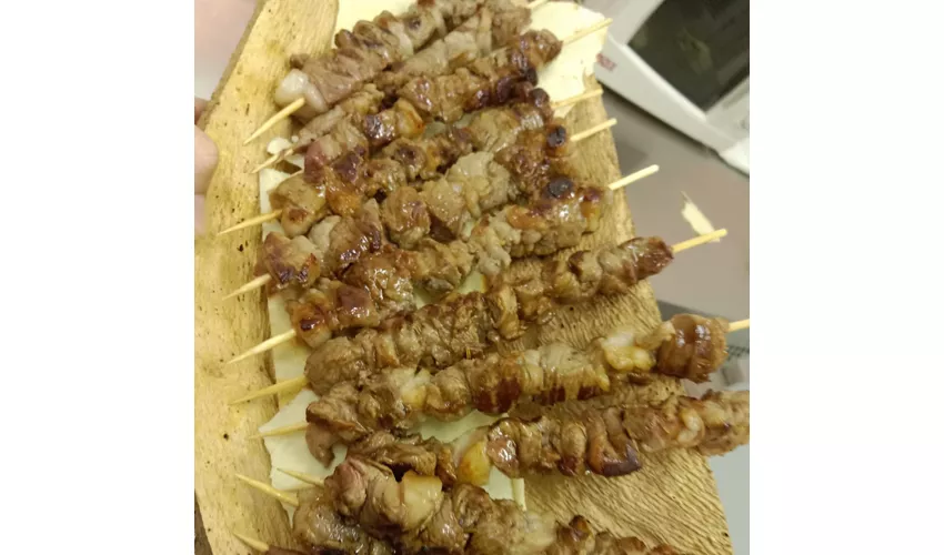 Hera Lubra fast traditional food