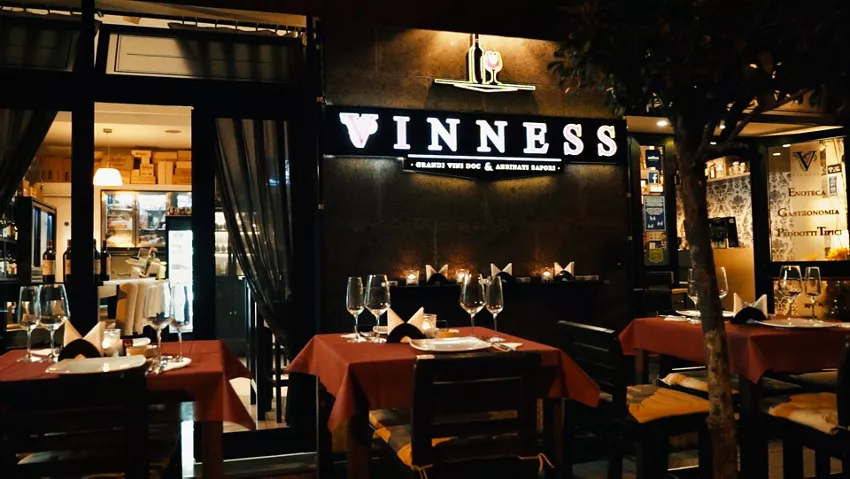 Vinness | Vineria & Gastronomia