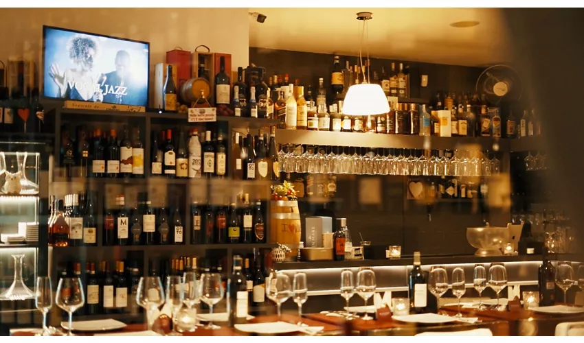 Vinness | Vineria & Gastronomia