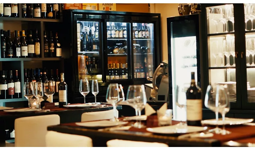 Vinness | Vineria & Gastronomia