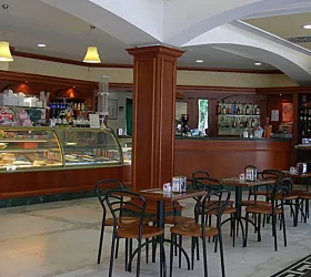 Pasticceria del Trivio - Gelateria, Bar, in Alatri