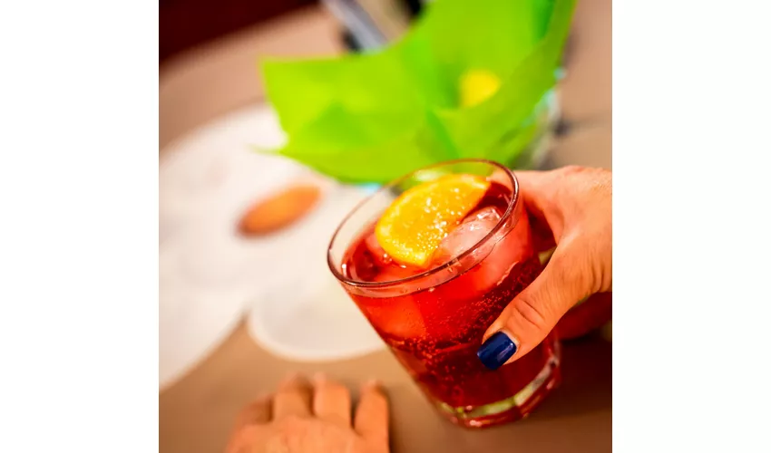Bar Canton