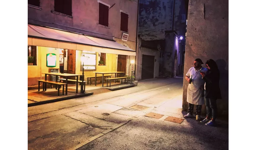 Pizzeria "La Taverna Da Eliseo"