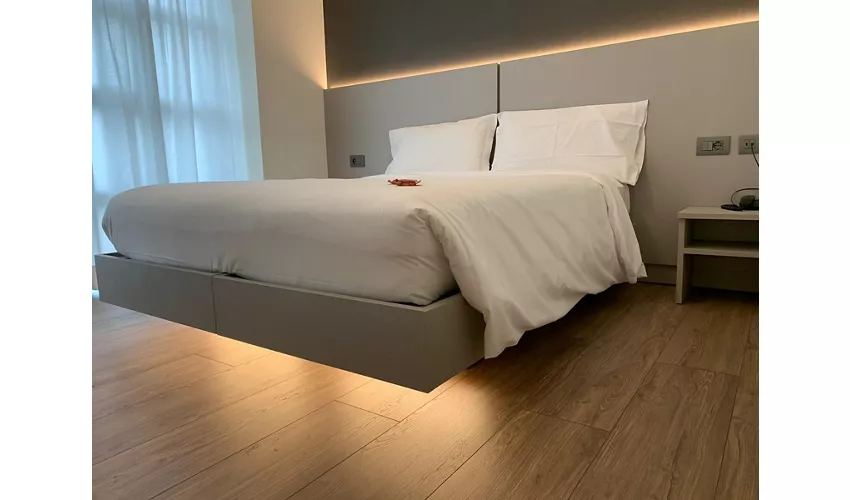 Fly Bike Hotel