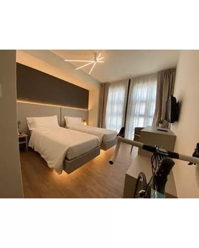 Fly Bike Hotel