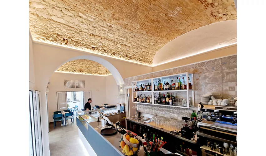 BAR ARISTON 54