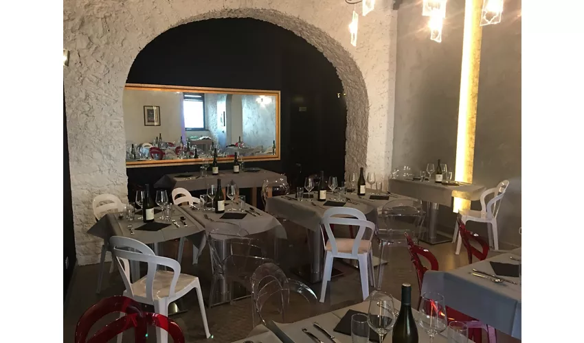 Bistrot SAN PIETRO -Cocktail bar con Cucina