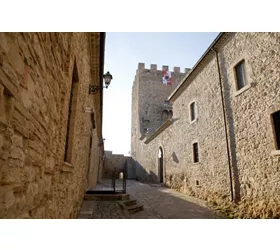 Castel di Pietra