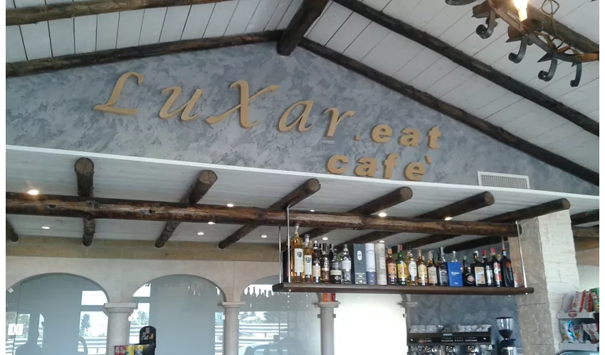 Luxar eat