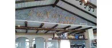 Luxar eat