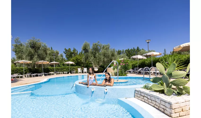 Agriturismo I Tesori Del Sud Con Piscina 