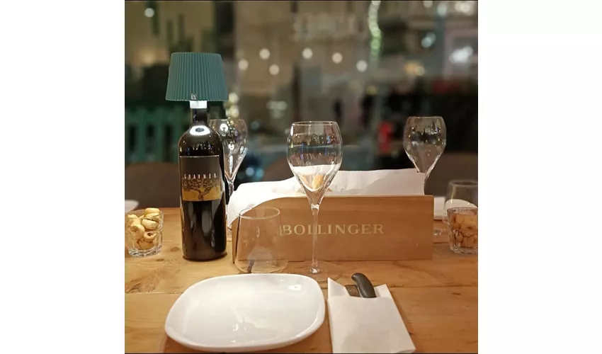 Superbar Wine Food Drink