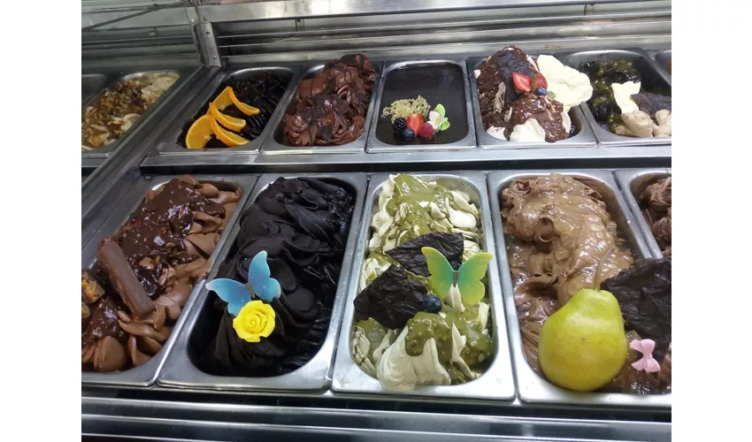 GELATERIA LETIZIA