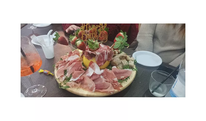 Nella's