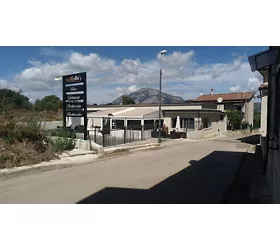 Nella's