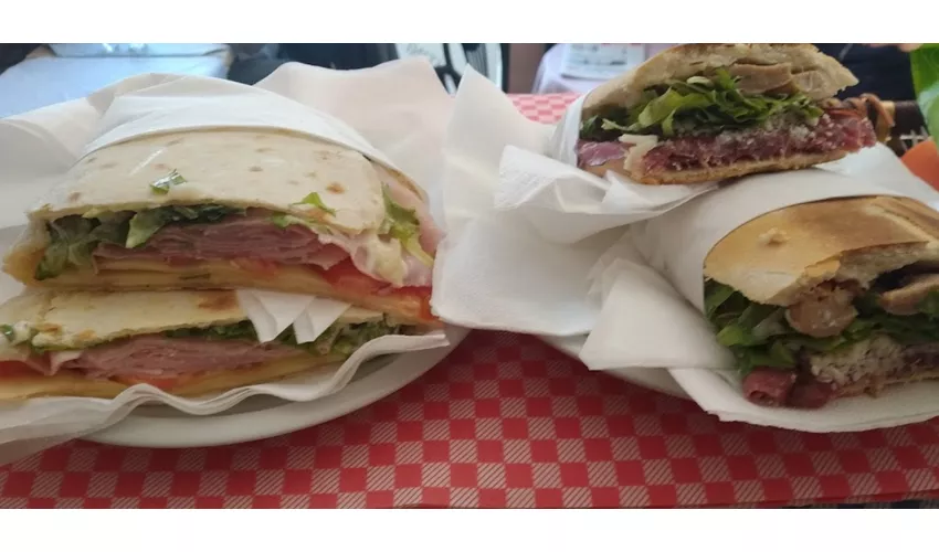 Samovar Bar Tavola Calda e Fredda Torrefazione