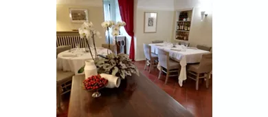 Hosteria Treville