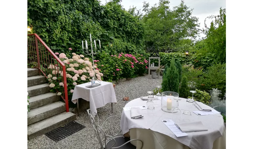 Hosteria Treville