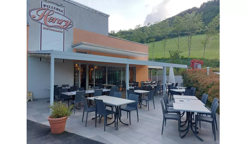 Ristorante Pizzeria Henry