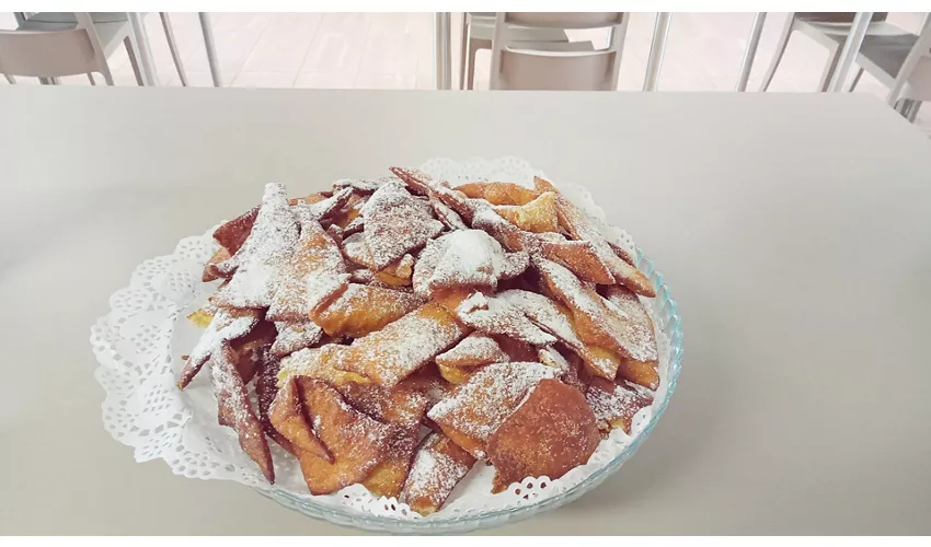 TUTTIGIORNI Lunch & Food