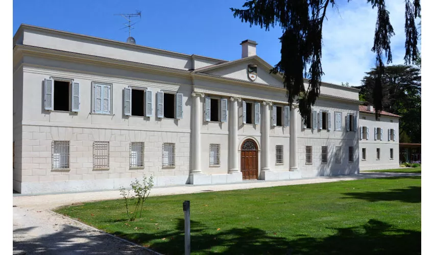 VILLA CANTONI MARCA