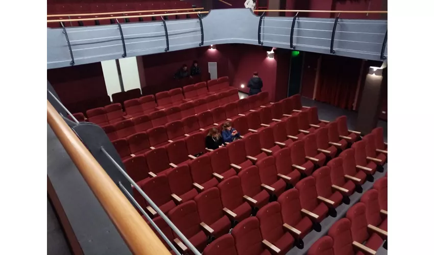 Cinema Iris