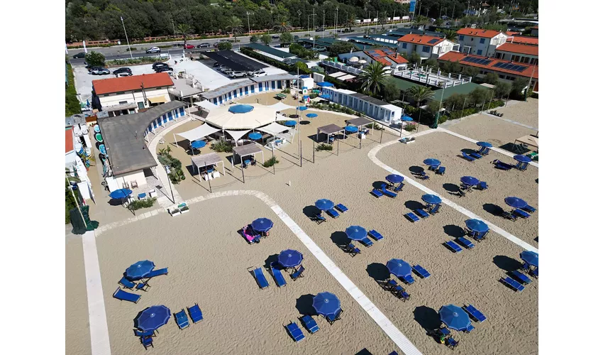 La Vela Beach Club - Stabilimento Balneare Numero 84
