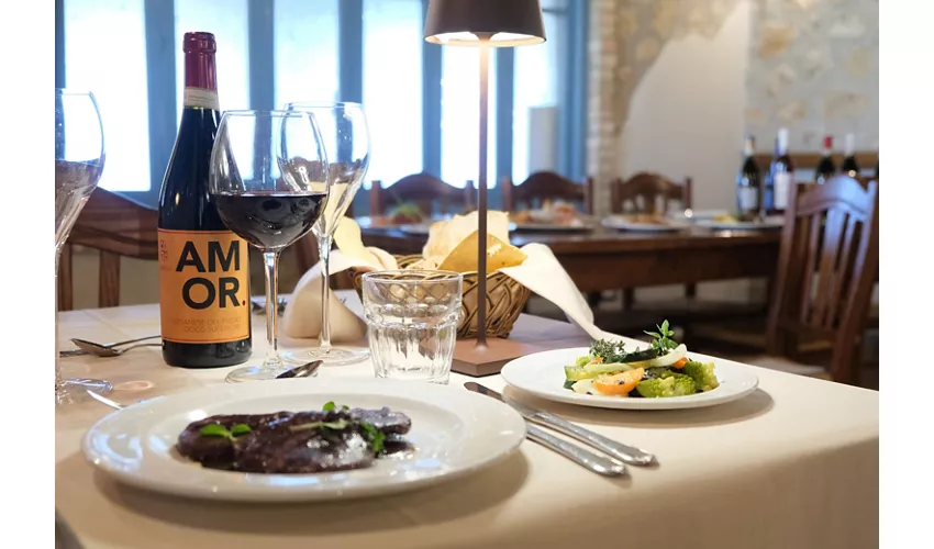 CASALE VERDELUNA WINE RESORT