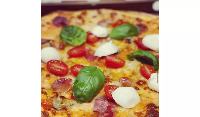 MaMa Trattoria Pizzeria