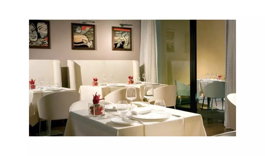 Executive Lounge Restaurant