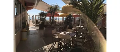 OASIS Beach/Pub