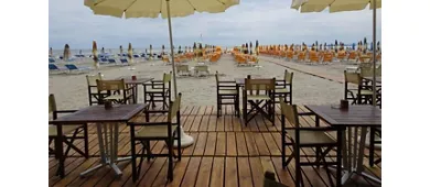 OASIS Beach/Pub