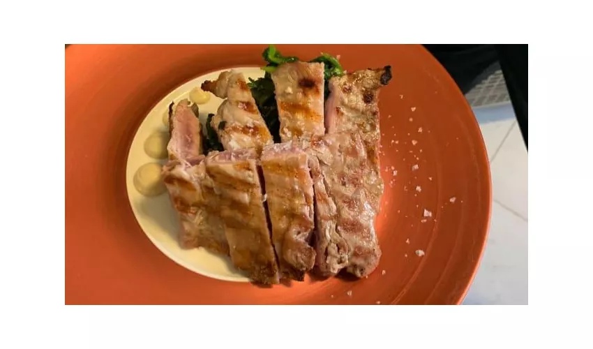 LaRubia Steakhouse