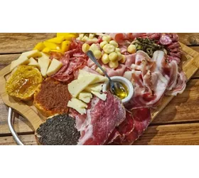 Vin Topic Wine & Food