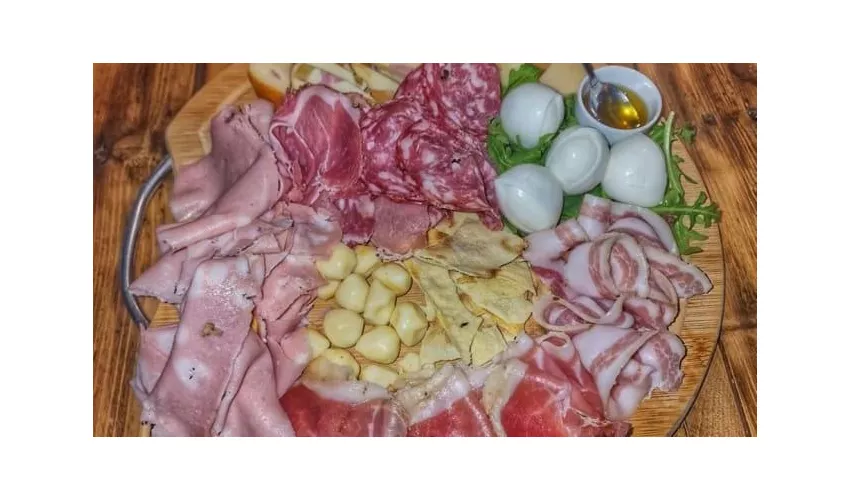 Vin Topic Wine & Food