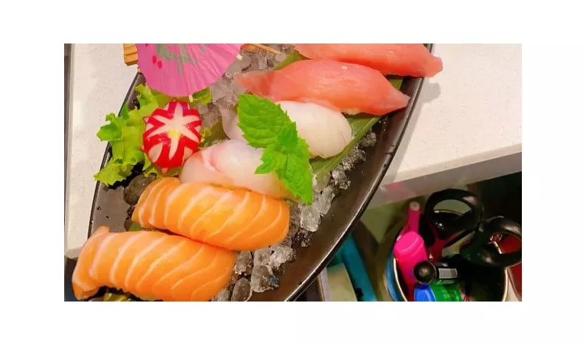 Lucky Sushi