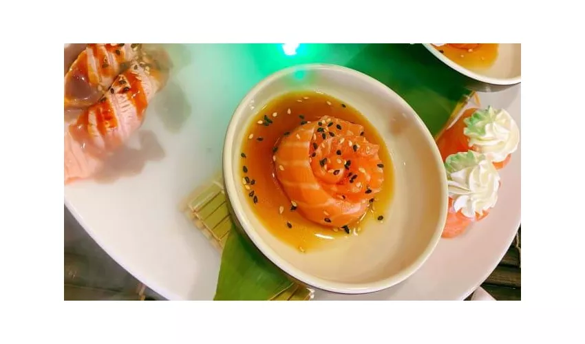 Lucky Sushi
