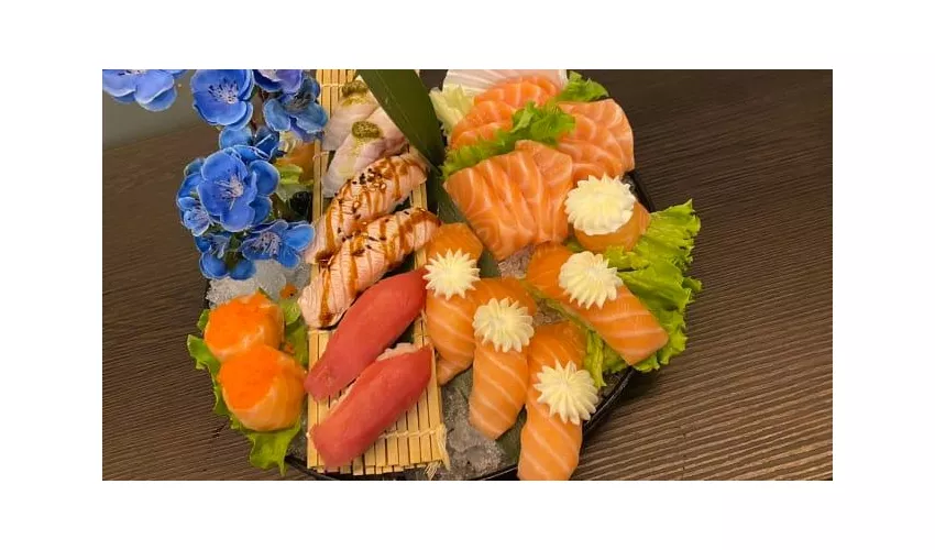 Lucky Sushi