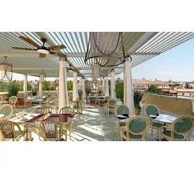 Vista Trastevere Roof Bar & Restaurant by "UNA cucina"