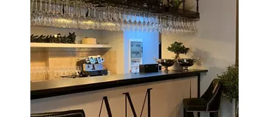 AM restaurant