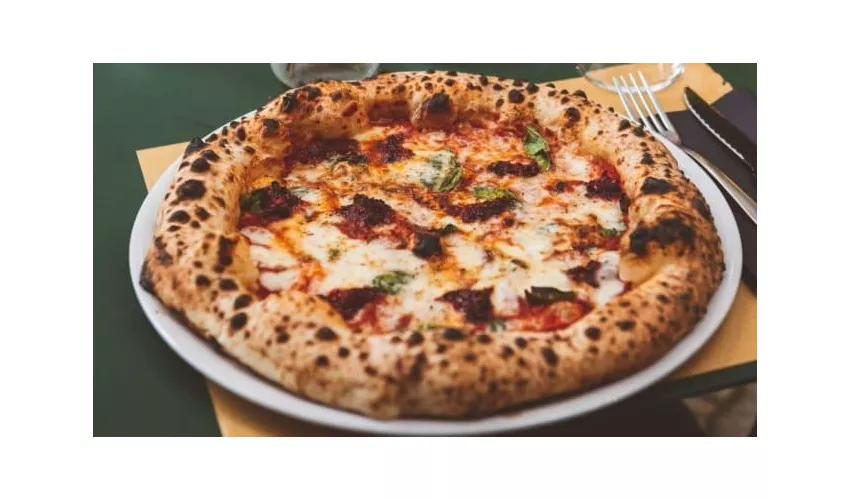 Love - Pizza e Cocktails