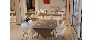 Eliopoli Beach Hostel, Meetings & Restaurant