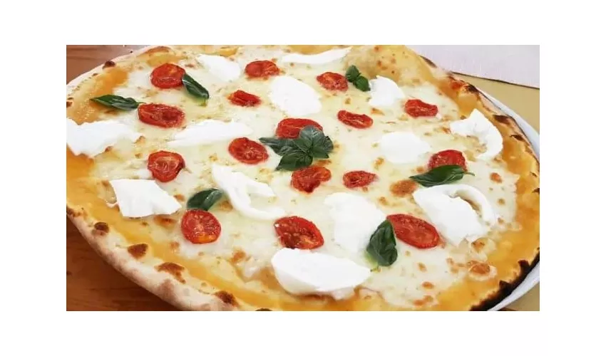 Fanos Trattoria Pizzeria Bar