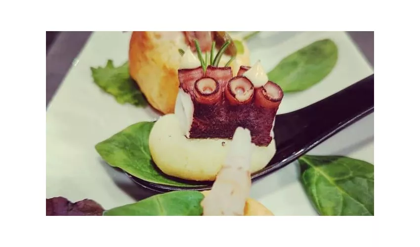 4 Alici Fish Pub