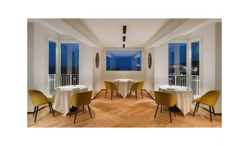 Riva Restaurant
